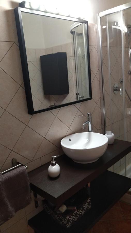 Il Borghetto Medievale Suite 法布里亚诺 外观 照片